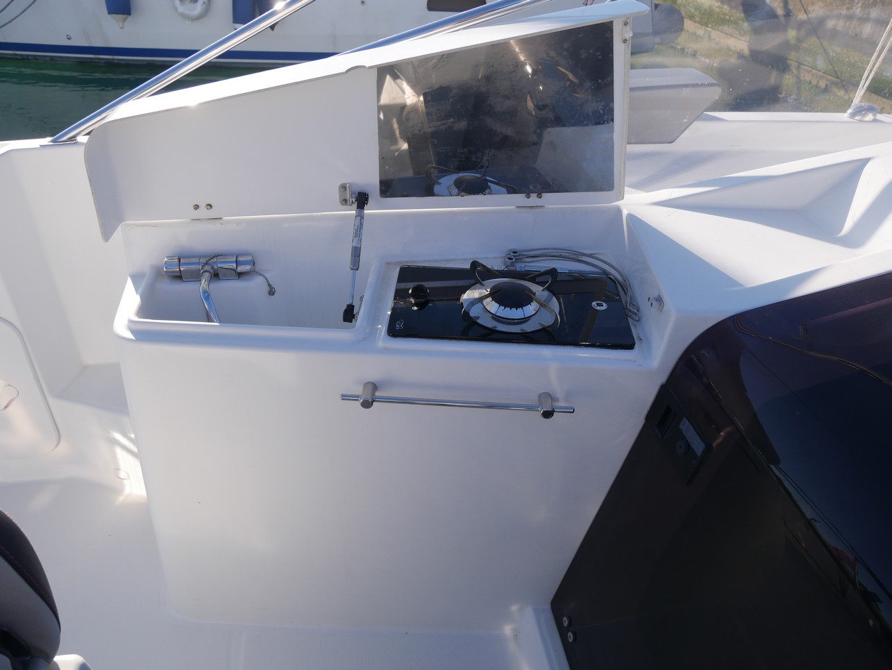 Beneteau Flyer 8.8 SUNdeck - 